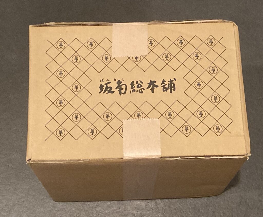 坂角総本舗段ボール画像①